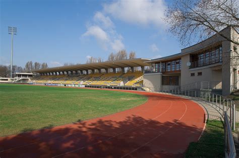 znicz pruszkow stadion